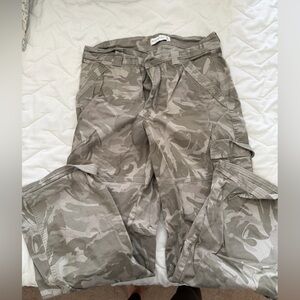 Abercrombie & Fitch Olive Gray Camo Cargo Shorts